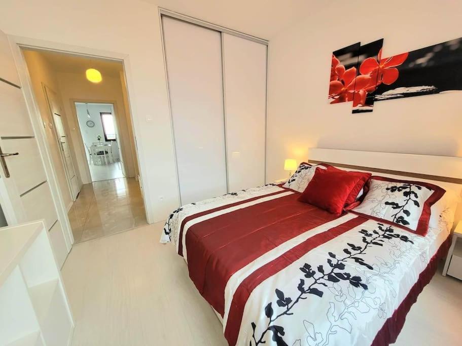 Apartment Sophie 3 Rooms, 2 Bathrooms, 8 Persons 克拉科夫 外观 照片
