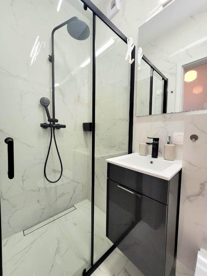 Apartment Sophie 3 Rooms, 2 Bathrooms, 8 Persons 克拉科夫 外观 照片